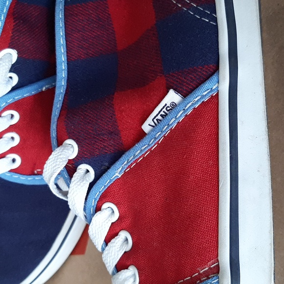 Vans Camryn Mid Top Chukka. *Vintage Vans* - Picture 7 of 10